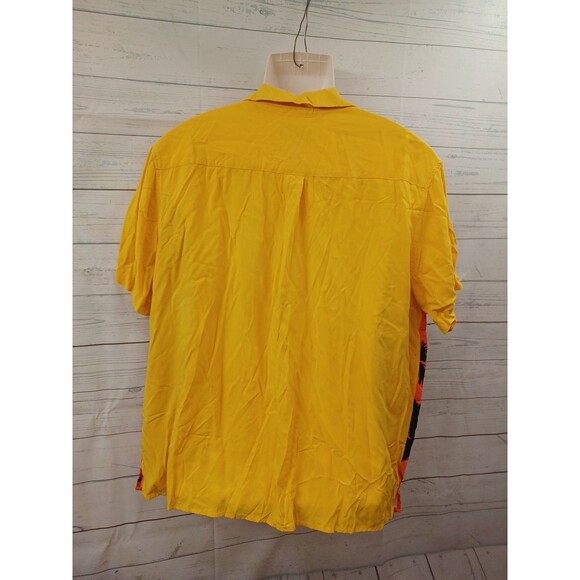 Original Use Hawaiian Mens Shirt XL Yellow Windy Palm Trees 100% Rayon Button-Up - Picture 3 of 6